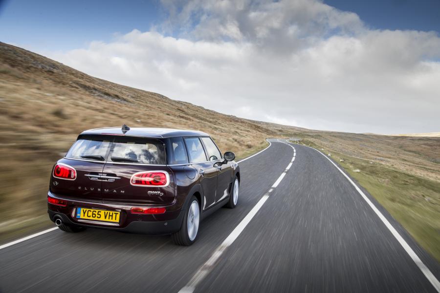  Mini Cooper D Clubman 2015 года  (UK) (фото 31 из 127)
